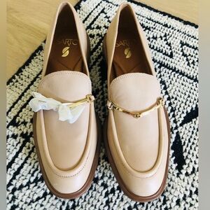 Women's Tan Loafers